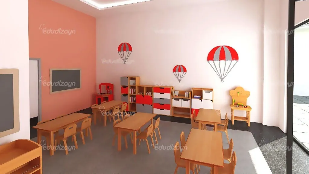 Etkinlik sınıfı — pembe-beyaz duvarlar, kırmızı-beyaz dolaplar ve paraşüt süslemeleri